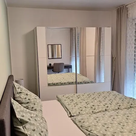 Outletcity 2 Apartment *